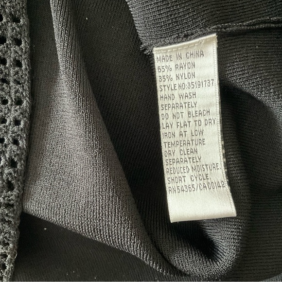 Nygard dressy sweater- medium - Picture 5 of 5